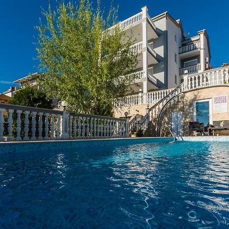 Villa Mara Crikvenica Exteriör bild