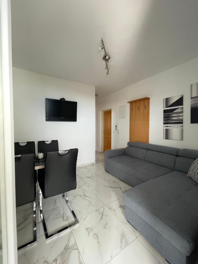 Villa Mara Crikvenica Exteriör bild