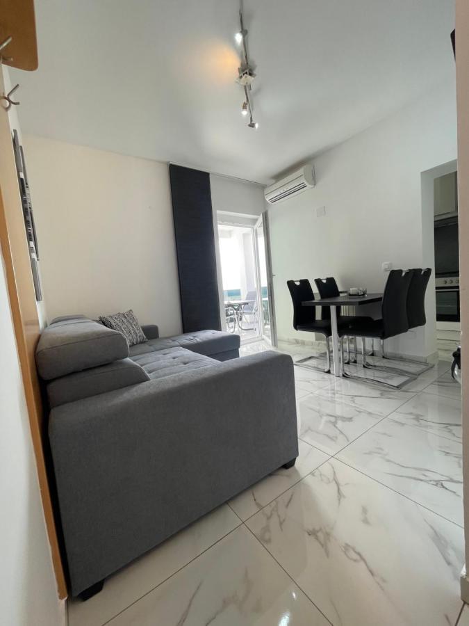 Villa Mara Crikvenica Exteriör bild