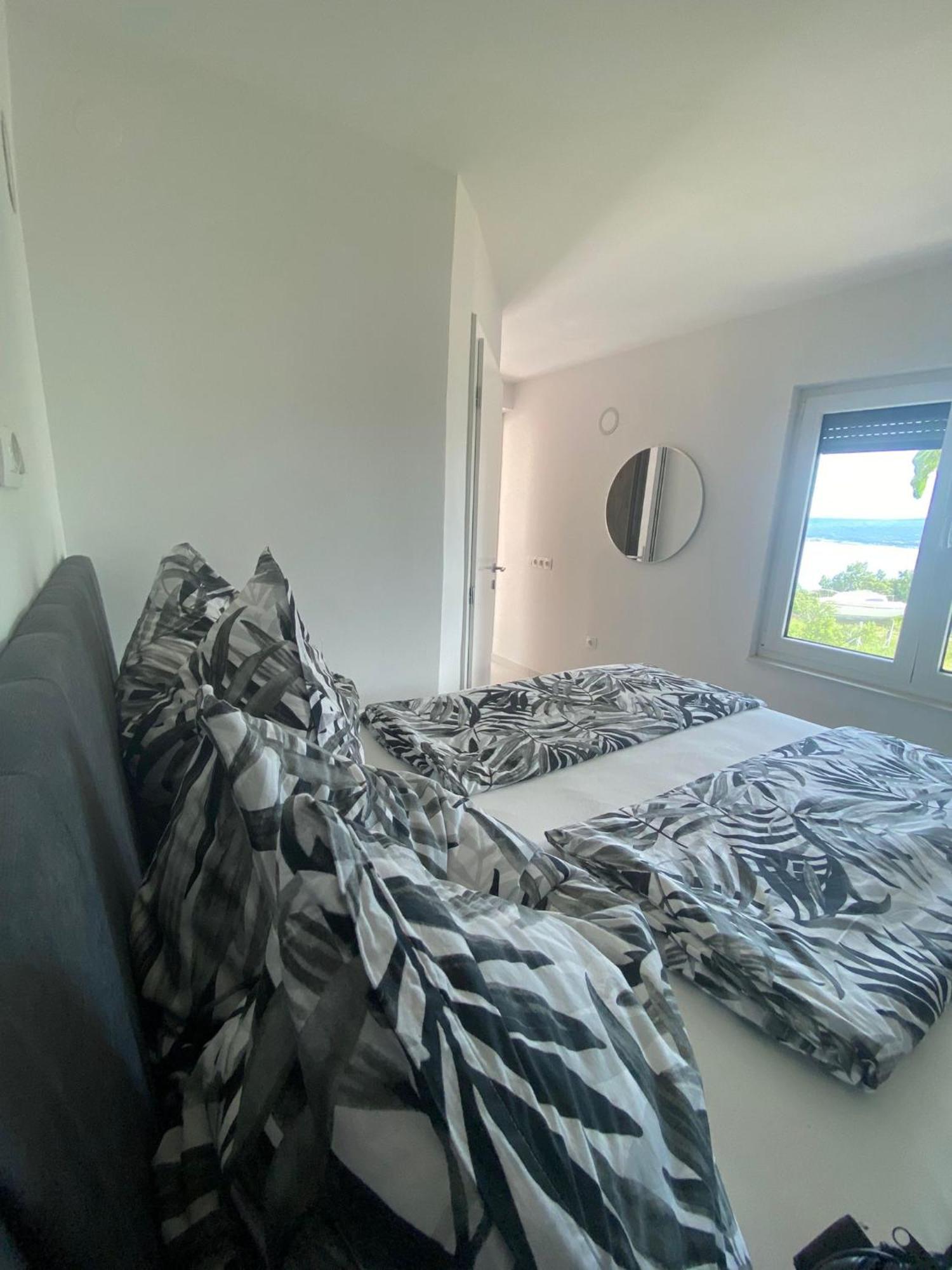 Villa Mara Crikvenica Exteriör bild